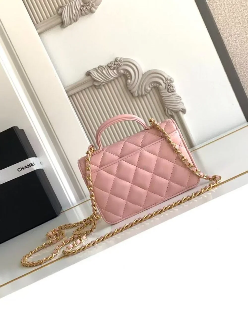 CHANEL please see